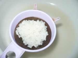 Приготовить рисовый отвар поноса